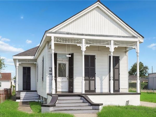 1120 5TH Street, Gretna, LA 70053
