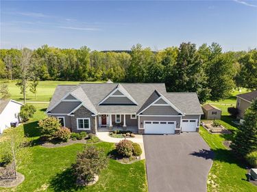 771 Rookery Way , Macedon, NY 14502