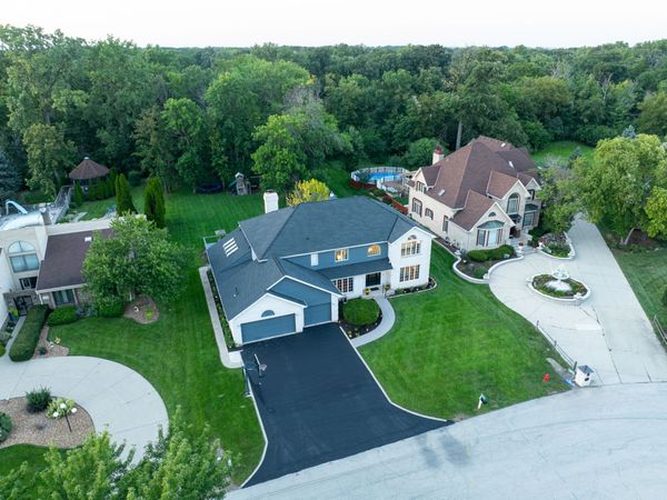 17W210 Massel Court , Bensenville, IL 60106