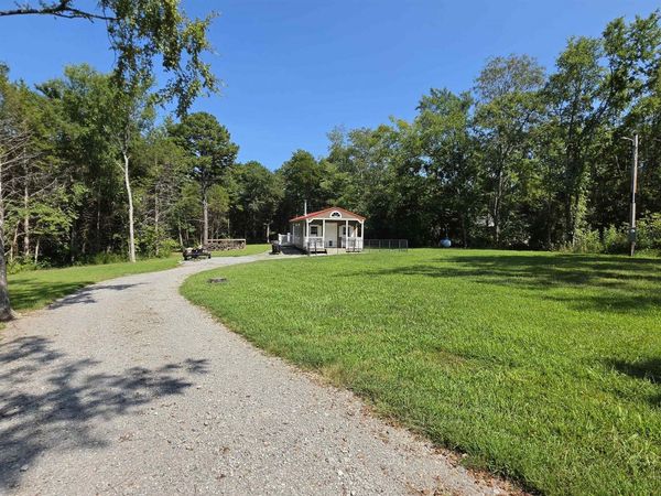 1987 Tom Dick Hill Road, Stonefort, IL 62987