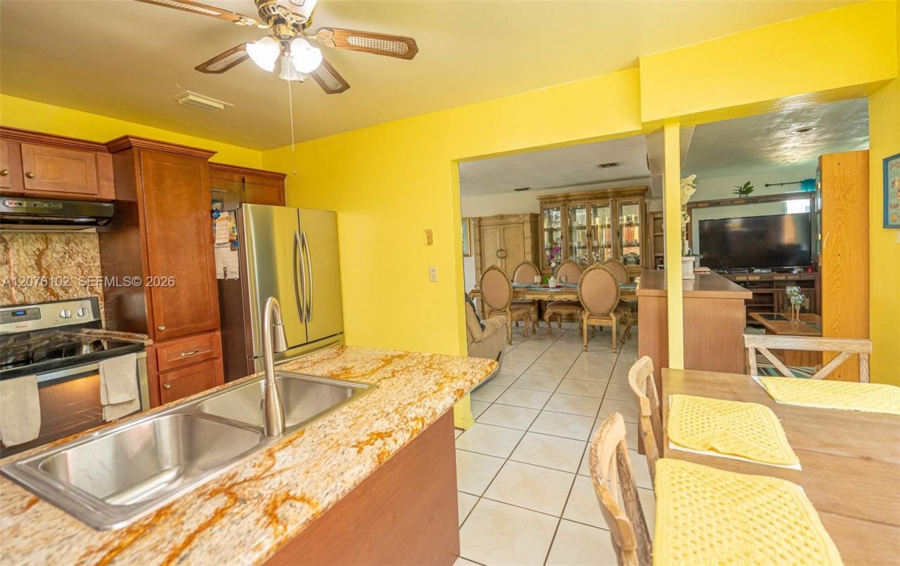 2340 NW 187th St, Miami Gardens, FL 33056 Photo