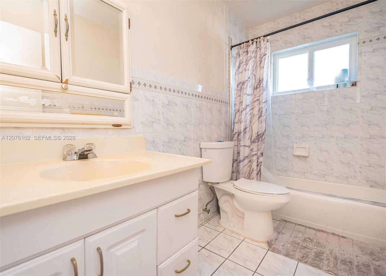 2340 NW 187th St, Miami Gardens, FL 33056 Photo