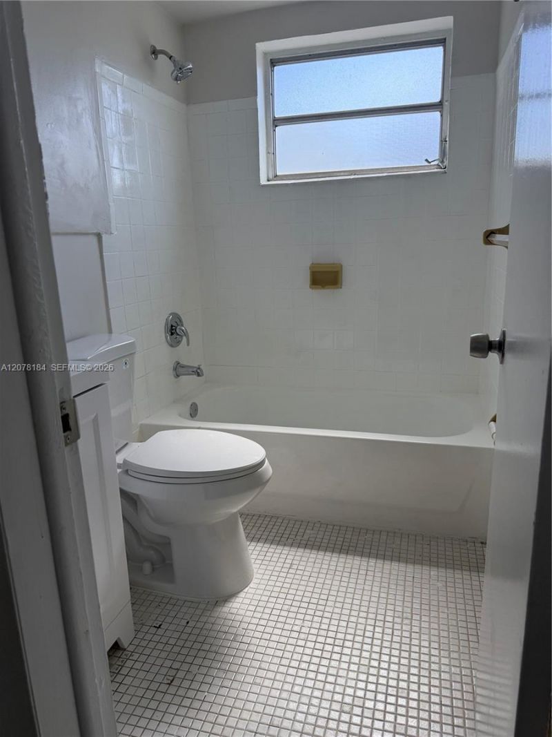 166 W 8th St, Unit 2, Hialeah, FL 33010 Photo