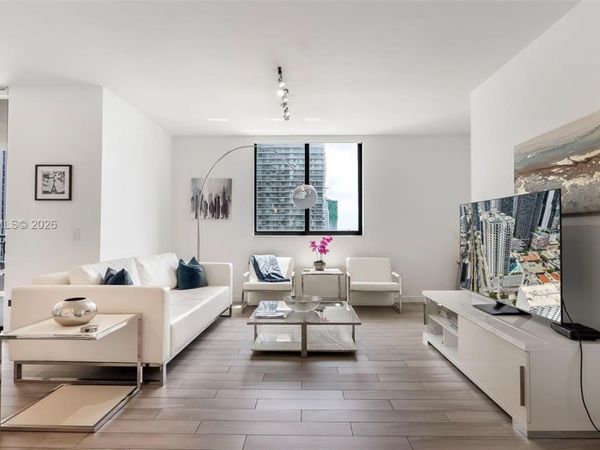 999 SW 1st Ave, Unit 2004, Miami, FL 33130