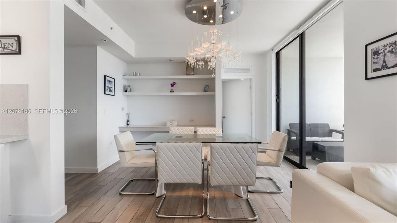 999 SW 1st Ave, Unit 2004, Miami, FL 33130 Photo