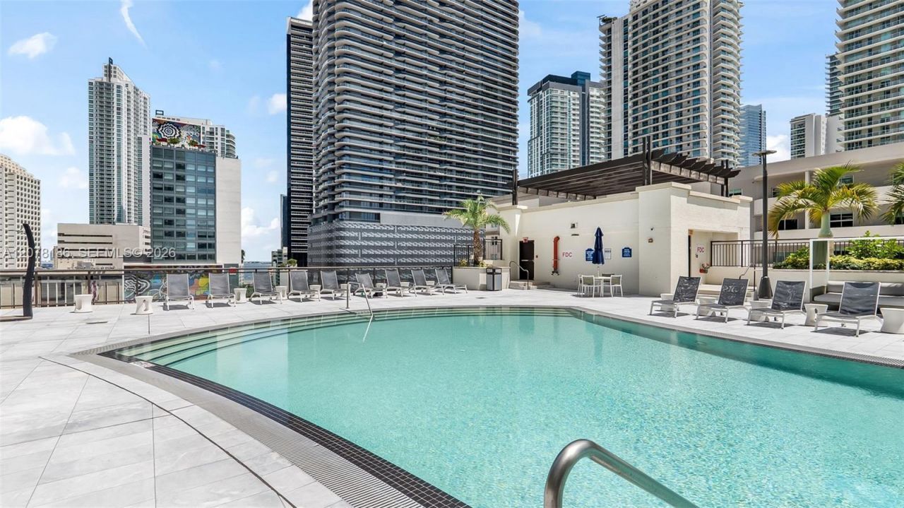 999 SW 1st Ave, Unit 2004, Miami, FL 33130 Photo