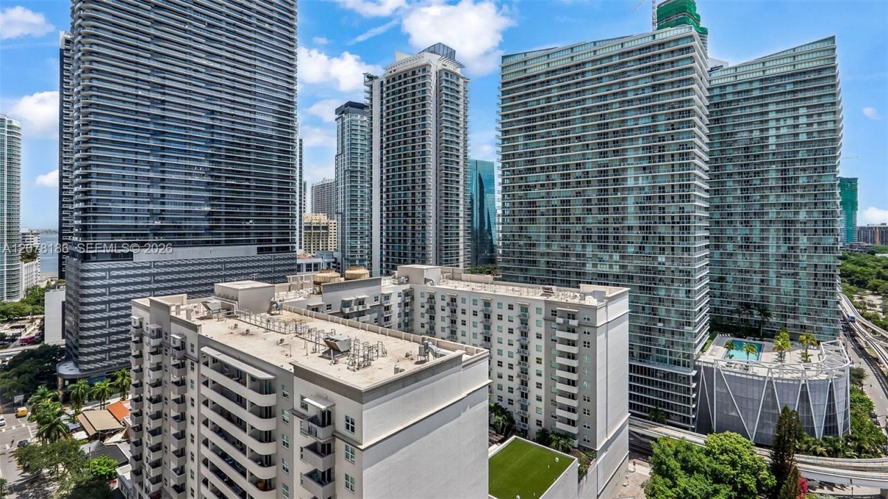 999 SW 1st Ave, Unit 2004, Miami, FL 33130 Photo