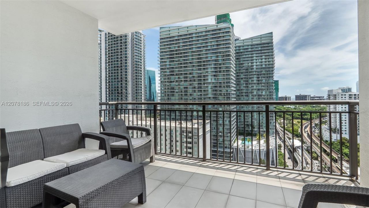 999 SW 1st Ave, Unit 2004, Miami, FL 33130 Photo