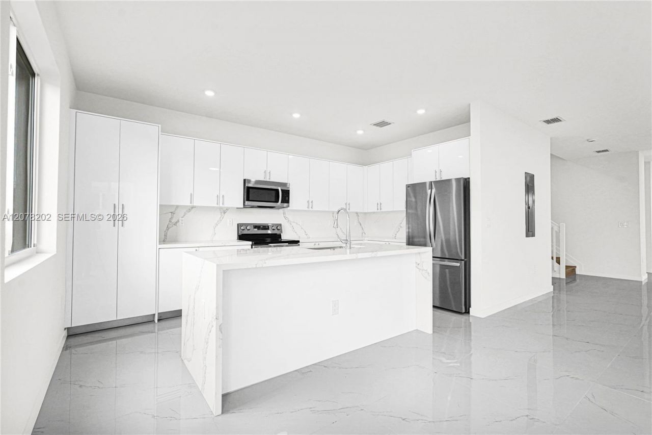 22555 SW 125th Ave , Unit 13A, Miami, FL 33170 Photo