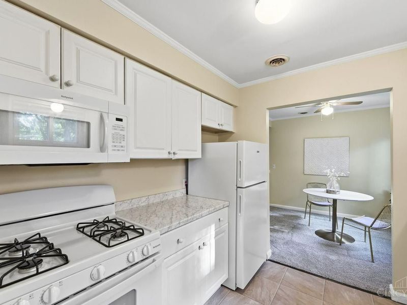 6908 Rob Vern Drive, North College Hill, OH 45239 Photo 17