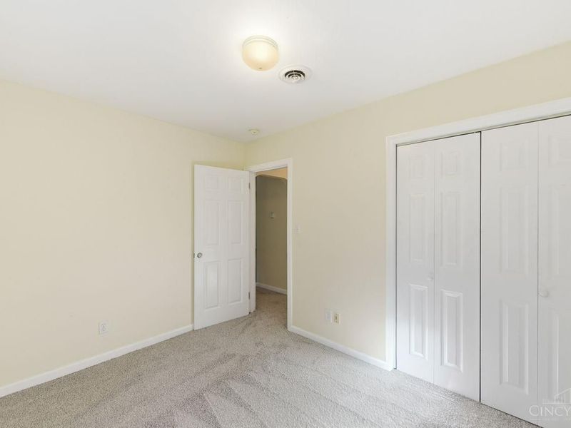 6908 Rob Vern Drive, North College Hill, OH 45239 Photo 21