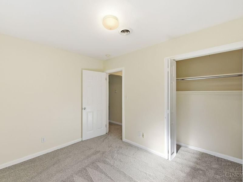 6908 Rob Vern Drive, North College Hill, OH 45239 Photo 22