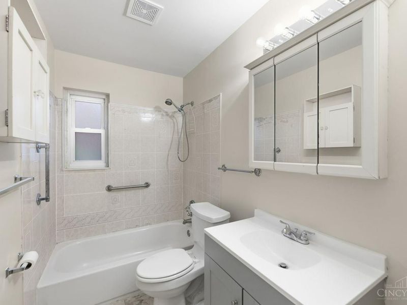6908 Rob Vern Drive, North College Hill, OH 45239 Photo 27