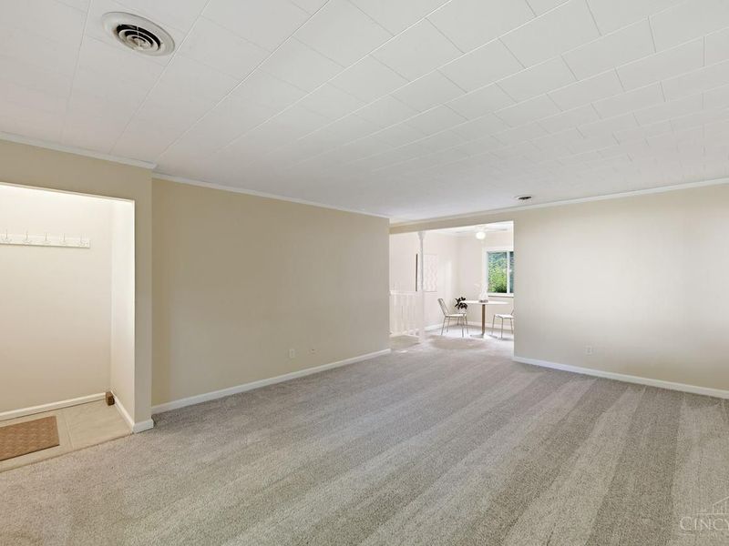 6908 Rob Vern Drive, North College Hill, OH 45239 Photo 7