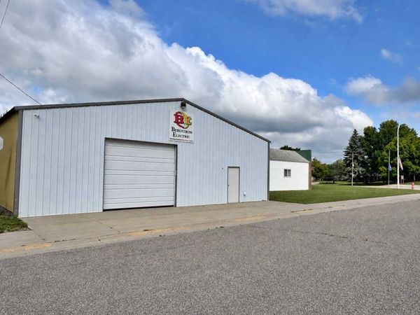 5 Hubbard Avenue S, Sebeka, MN 56477