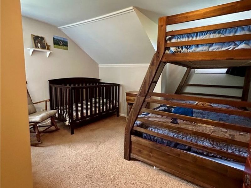 134 N Market Street, Saint Clairsville, OH 43950 Photo 10