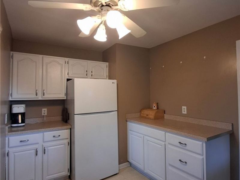 134 N Market Street, Saint Clairsville, OH 43950 Photo 15