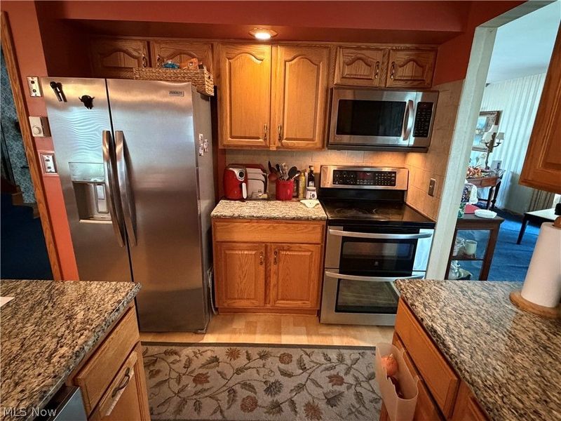640 Harrison Avenue, Akron, OH 44314 Photo 20