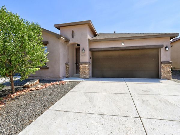 6403 Red Falcon Drive NE, Rio Rancho, NM 87144