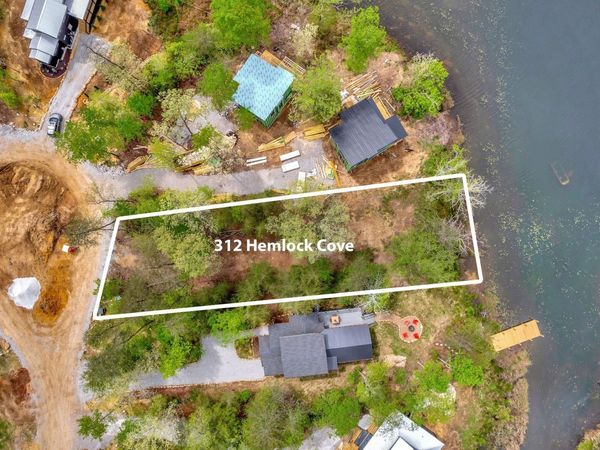 312 Hemlock Cove , Unit 170, Tracy City, TN 37387