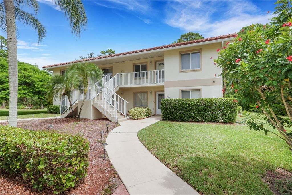 620 Luisa Ct, Unit 4, Naples, FL 34104 Photo