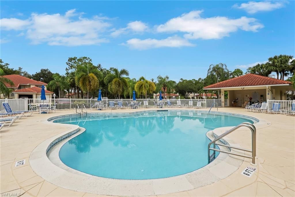 620 Luisa Ct, Unit 4, Naples, FL 34104 Photo