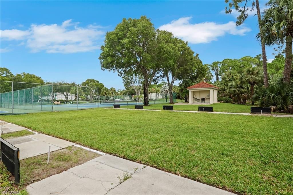 620 Luisa Ct, Unit 4, Naples, FL 34104 Photo