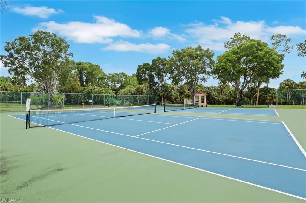 620 Luisa Ct, Unit 4, Naples, FL 34104 Photo