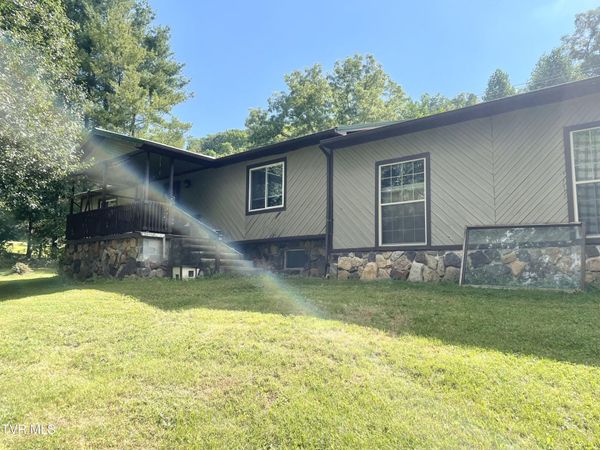 3113 Willis Road, Big Stone Gap, VA 24219
