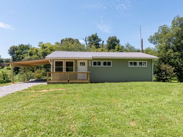 281 College Hills Street, Greeneville, TN 37745