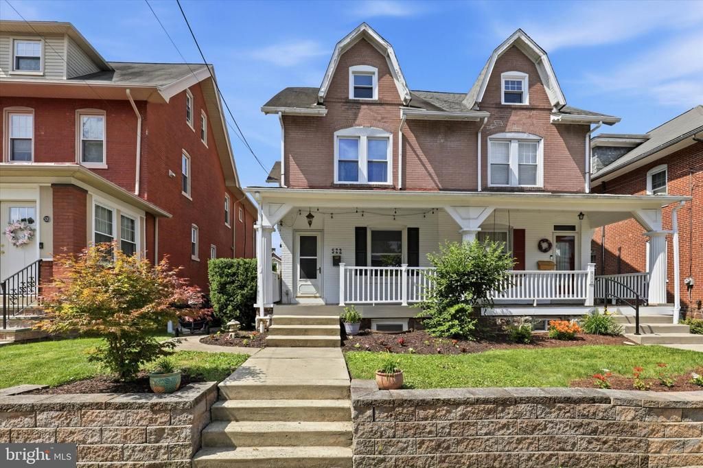 522 DERSTINE AVENUE, LANSDALE, PA 19446