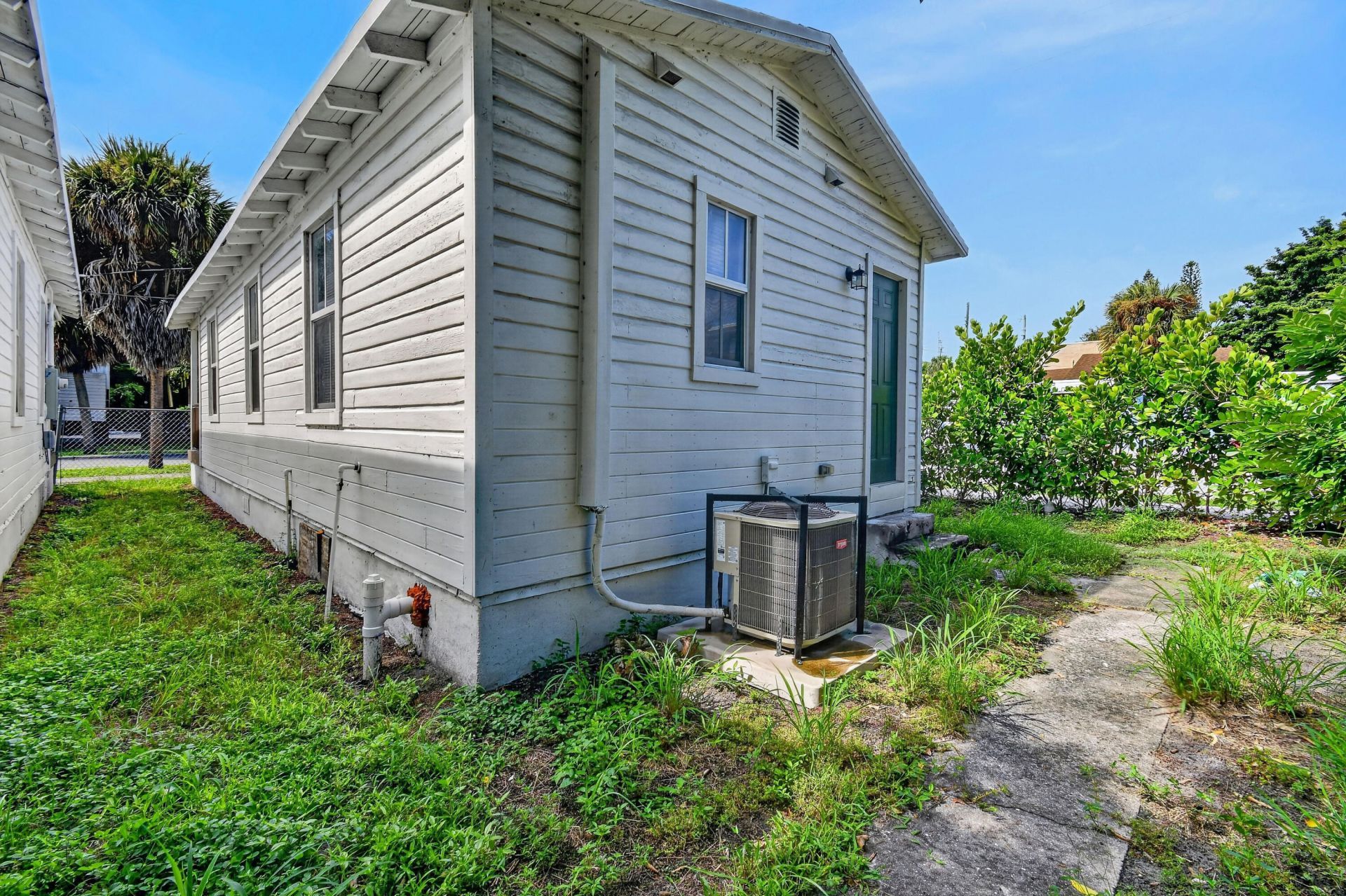 641 6th Street, West Palm Beach, FL 33401 Photo