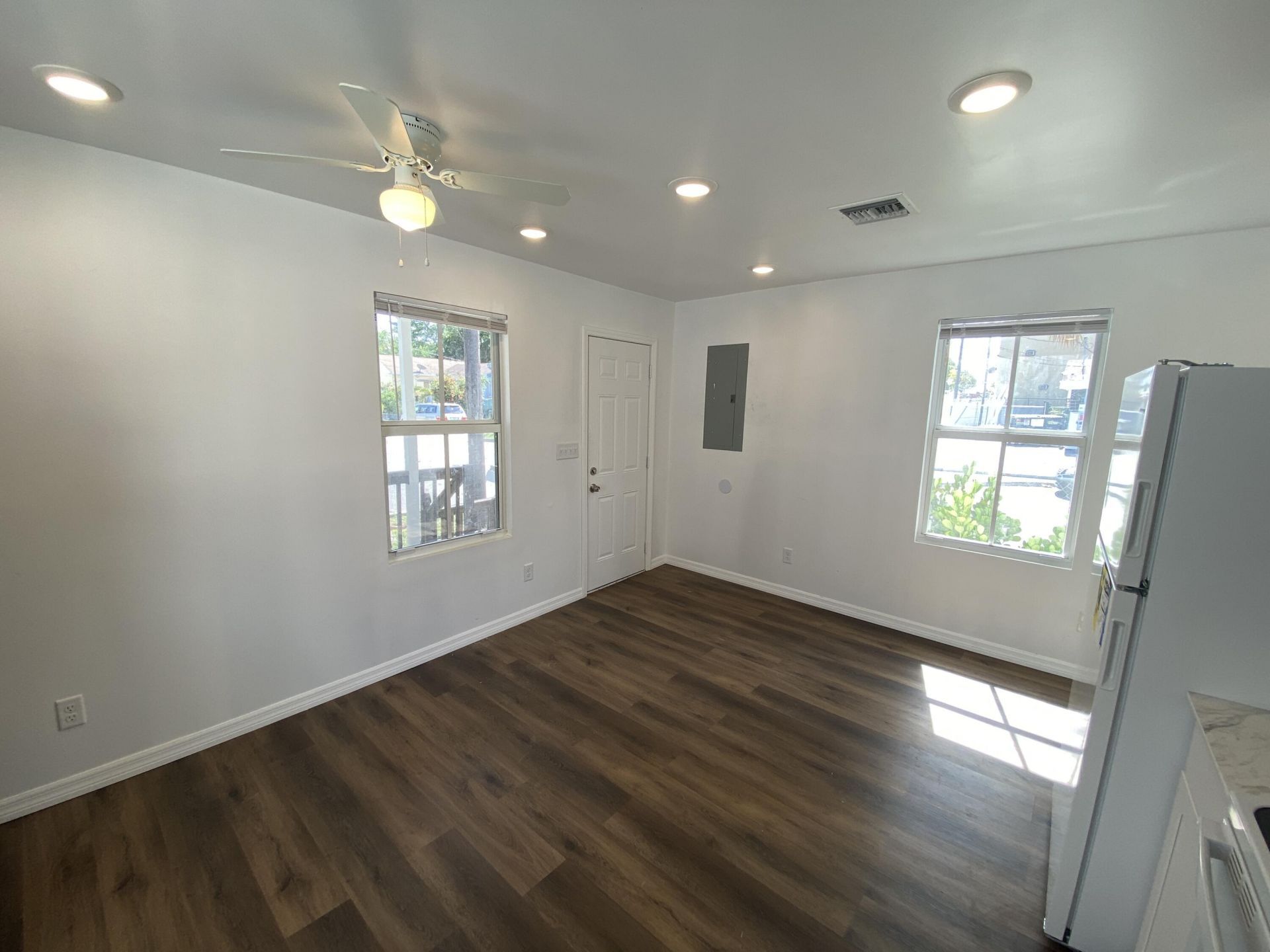 641 6th Street, West Palm Beach, FL 33401 Photo