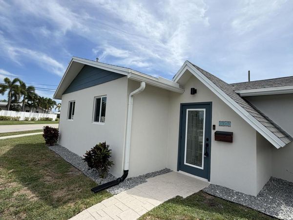 1100 W CAMINO REAL, Boca Raton, FL 33486