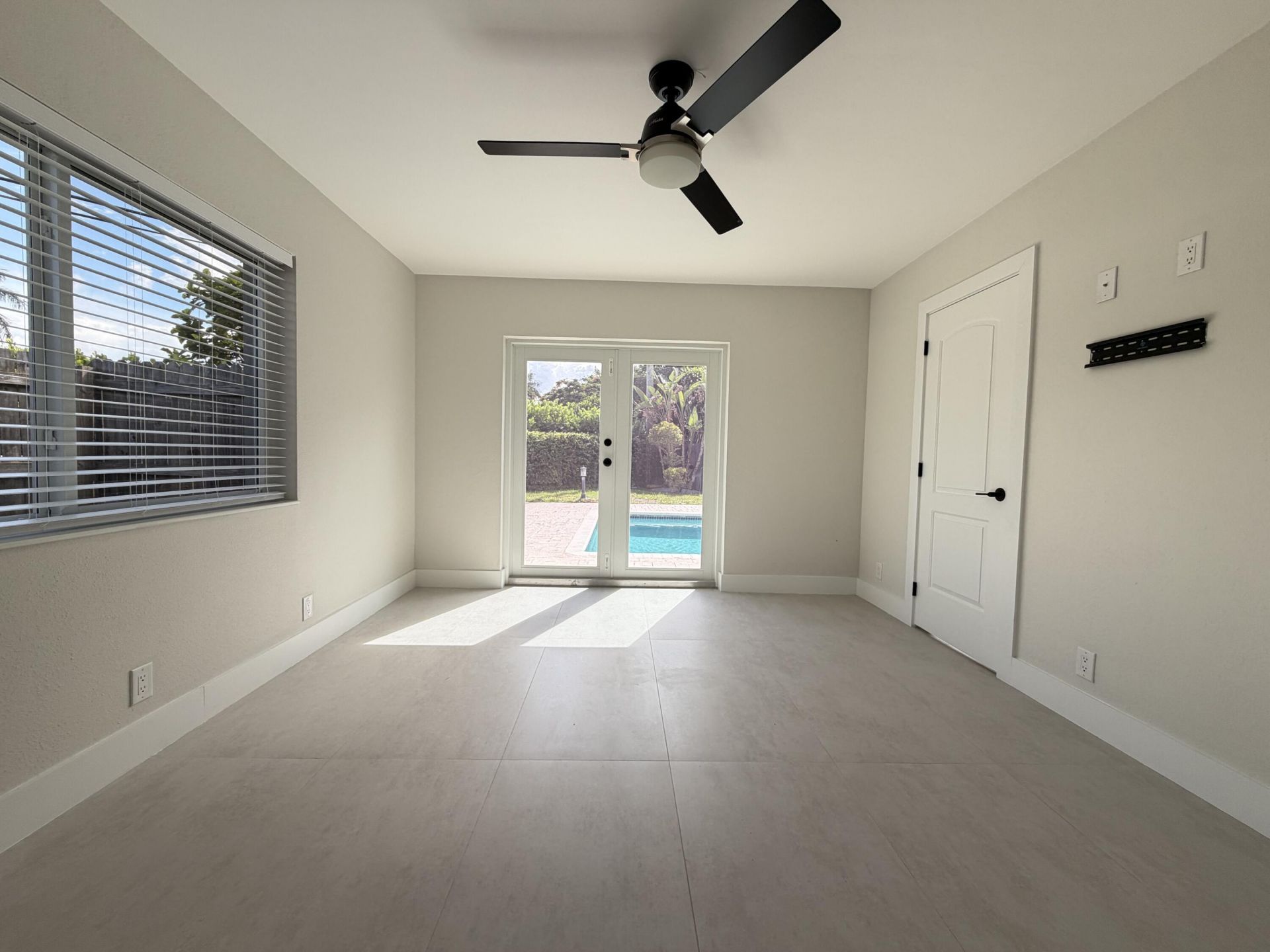 1100 W Camino Real, Boca Raton, FL 33486 Photo