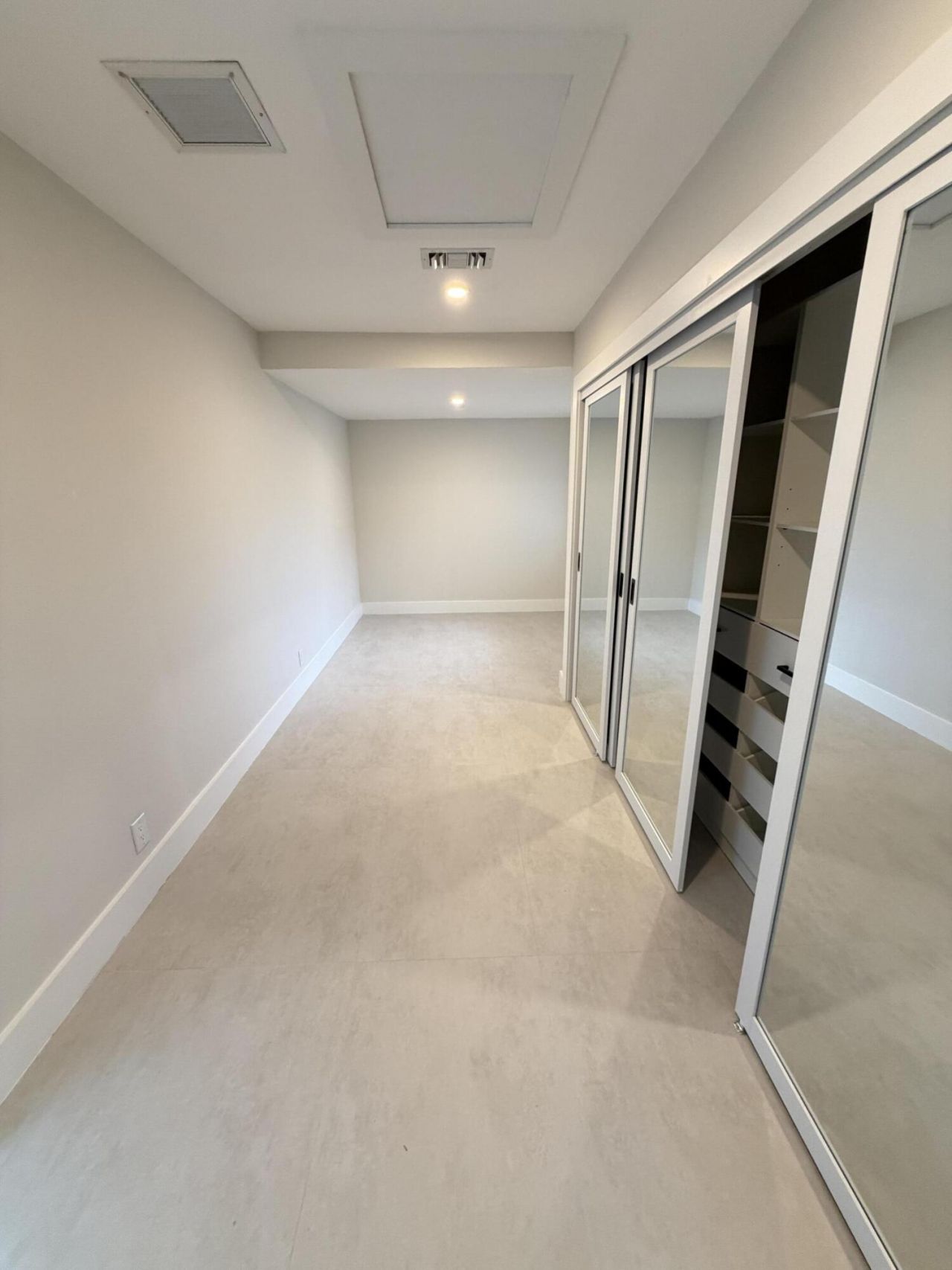 1100 W Camino Real, Boca Raton, FL 33486 Photo