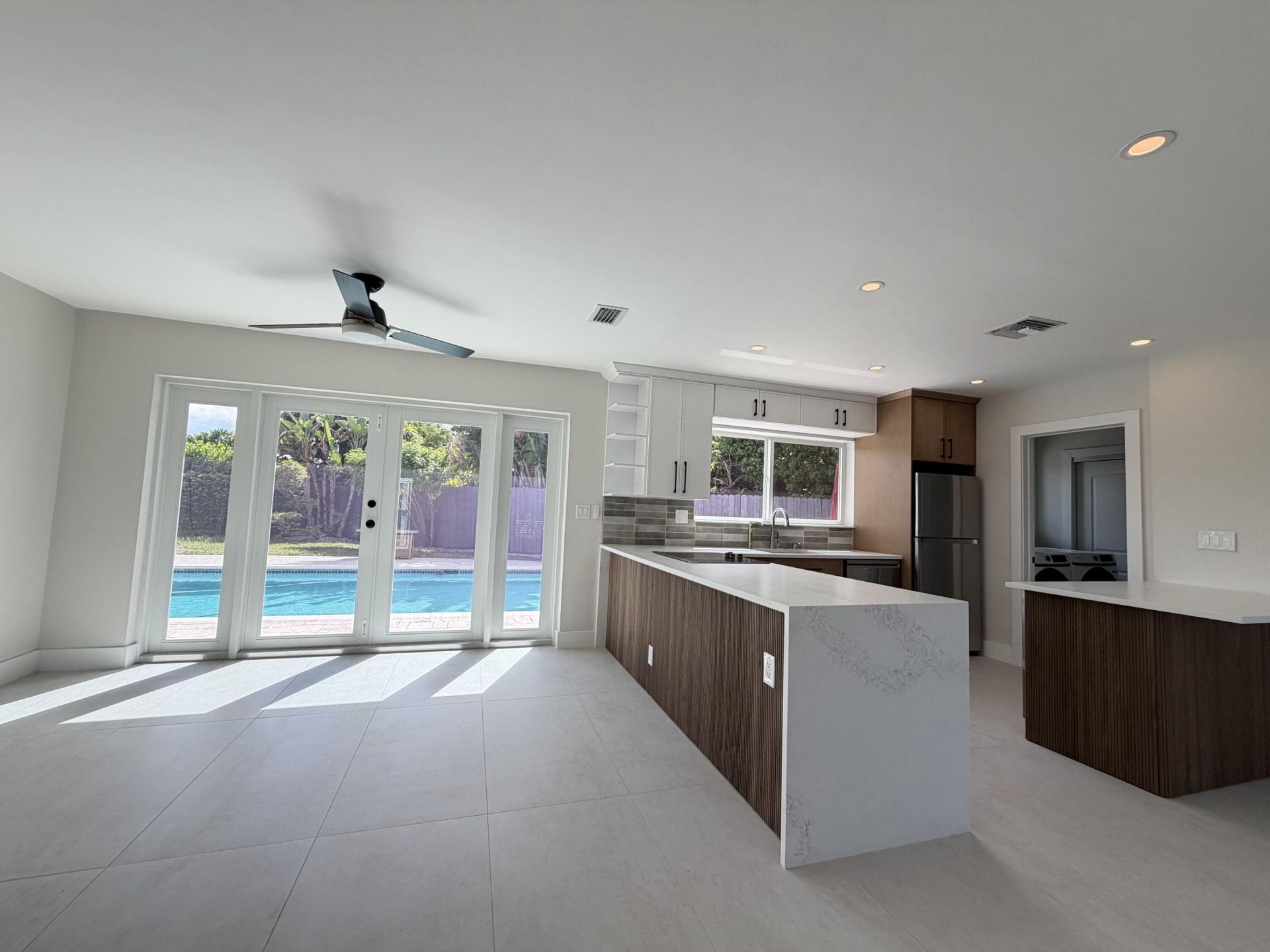1100 W Camino Real, Boca Raton, FL 33486 Photo