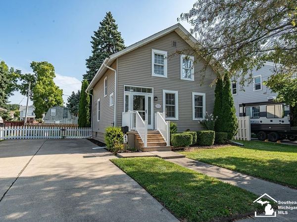 43 E Willow Street, Monroe Center, MI 48162