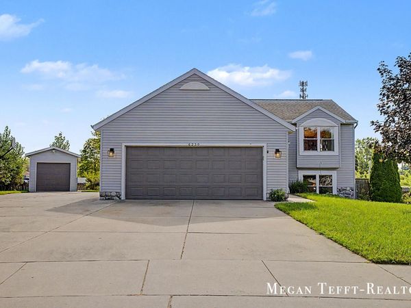 6230 Belmont Farms NE, Belmont, MI 49306