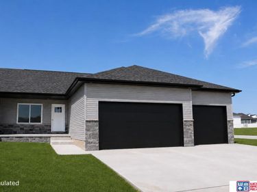 9419 S 82nd Street, Lincoln, NE 68516