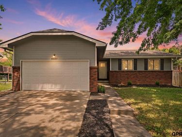 4220 Jacquelyn Drive, Lincoln, NE 68516