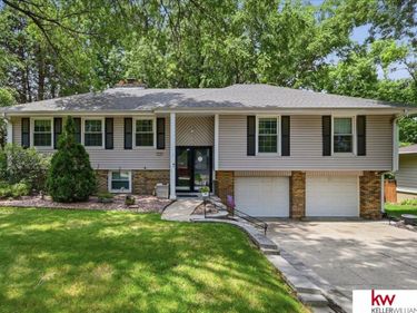 618 S 126 Street, Omaha, NE 68154
