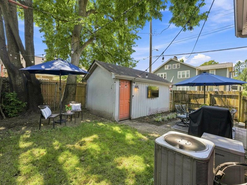 421 E Kossuth Street, Columbus, OH 43206 Photo 38