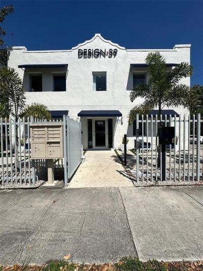 165 NW 39th St , Unit 3, Miami, FL 33127 Photo