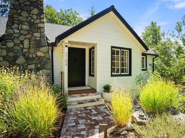3184 Old Stage Road, Central Point, OR 97502