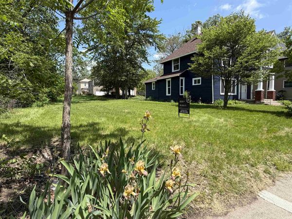 318 W Creighton Avenue, Fort Wayne, IN 46807