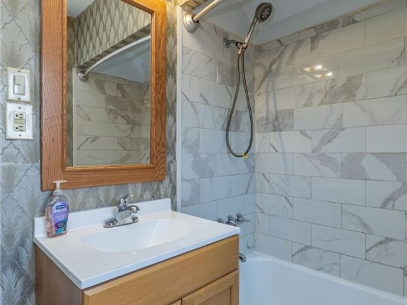 831 Sable Road, Cleveland, OH 44119 Photo 11