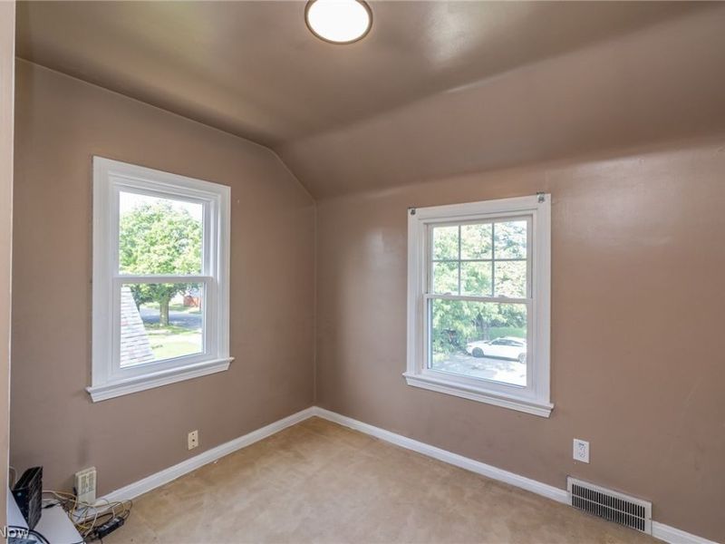 831 Sable Road, Cleveland, OH 44119 Photo 15