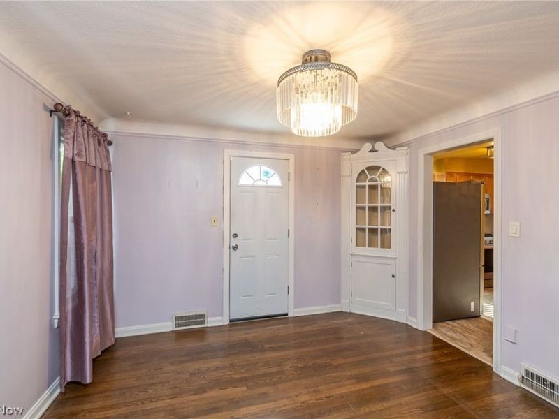 831 Sable Road, Cleveland, OH 44119 Photo 5