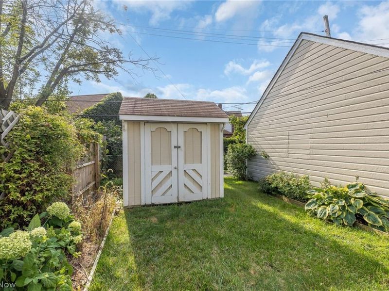 831 Sable Road, Cleveland, OH 44119 Photo 8